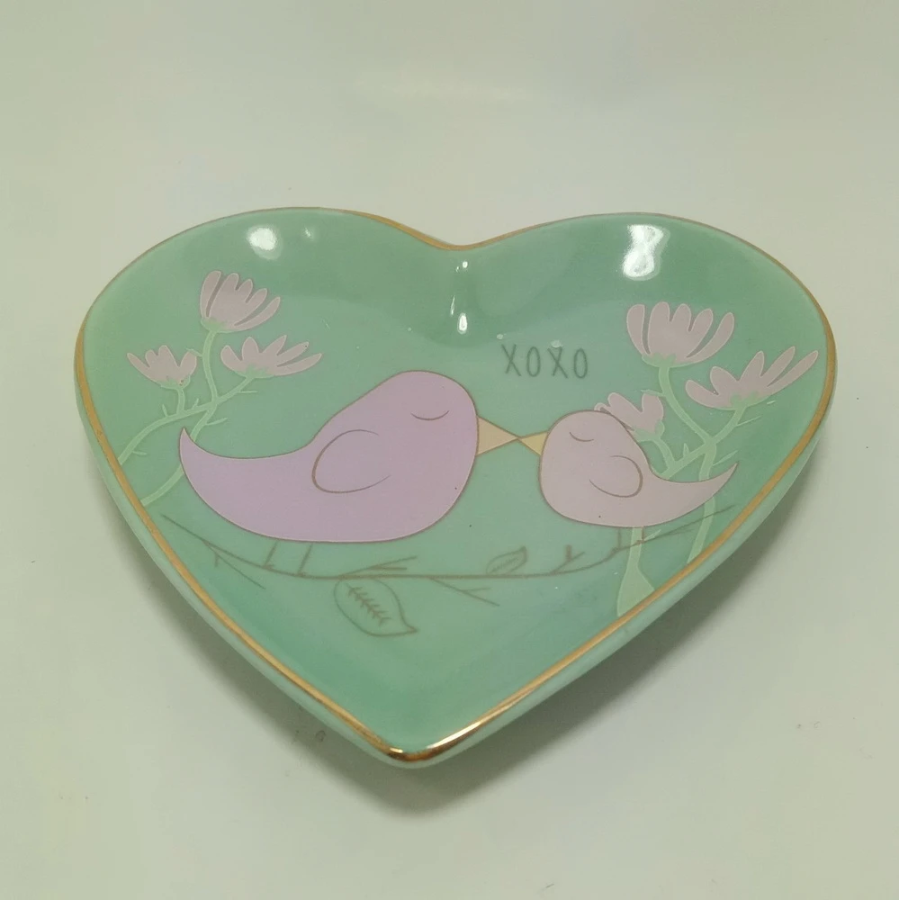 

Simple leaf shape ceramic storage jewelry display tray home decoration