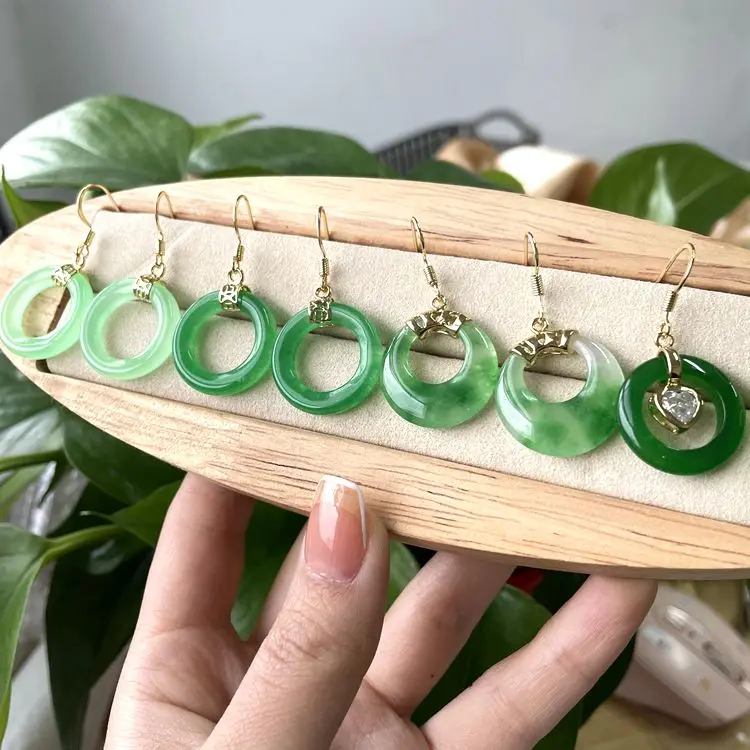 

2021 ins fashion new styles baby green jade hoop earrings gold earrings women