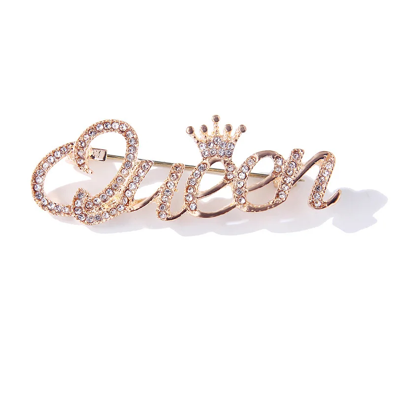 

"Queen" Letter Rhinestone Metal Brooch Elegant Muslin Hijab Pin Unique Glitter Clothing Decoration Jewelry Gift For Her, Golden