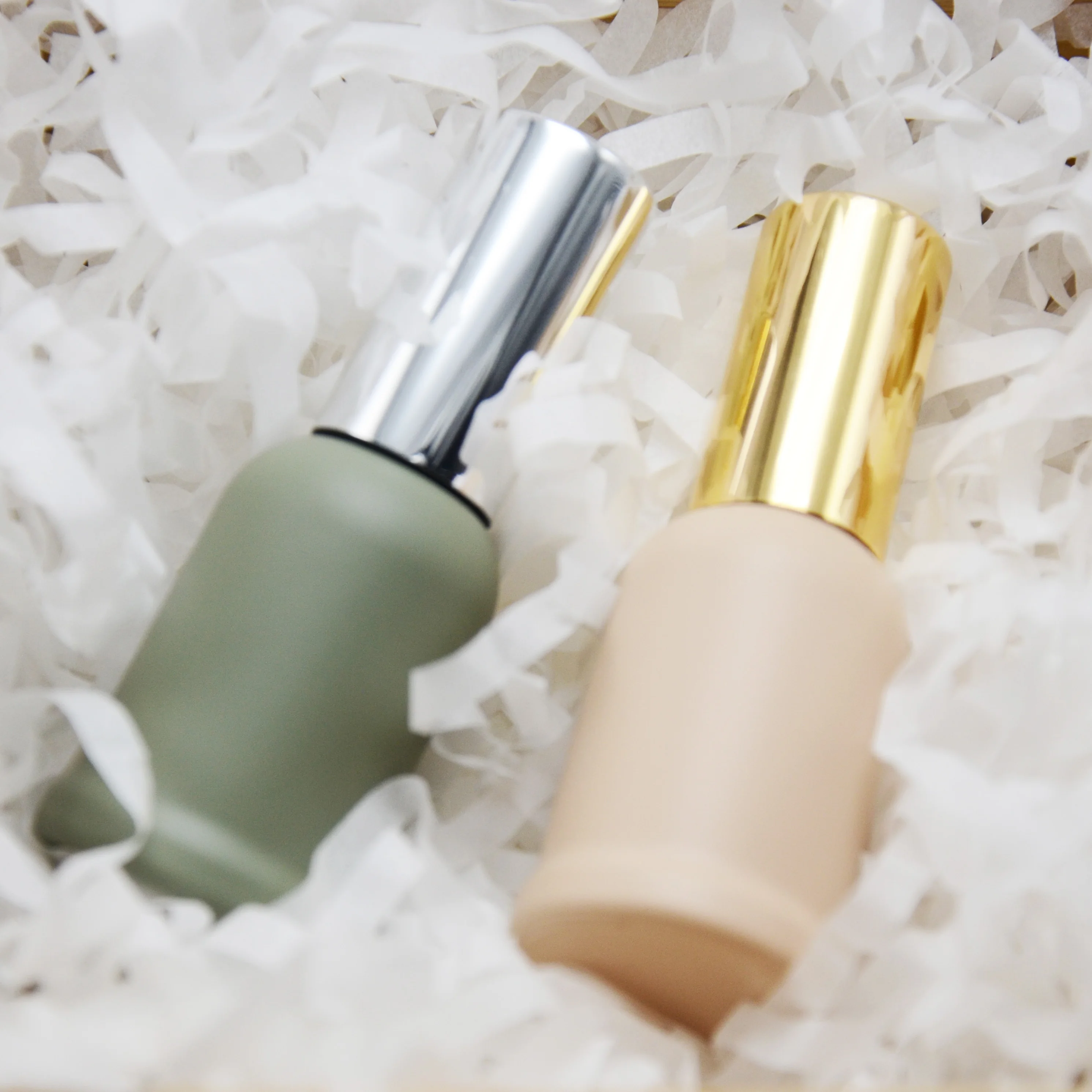 

Small empty 10ml perfume glass spray bottles packaging with gold lid
