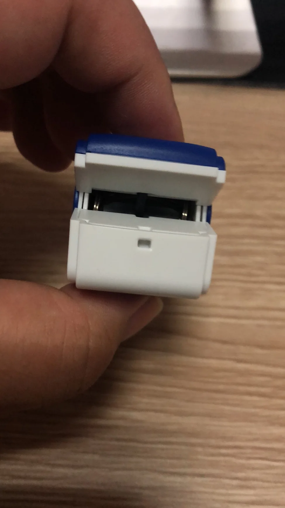 
CE Approved Portable Mini Finger Pulse Indicator Spo2 Blood Pressure Digital Pulse for Baby and Adult 