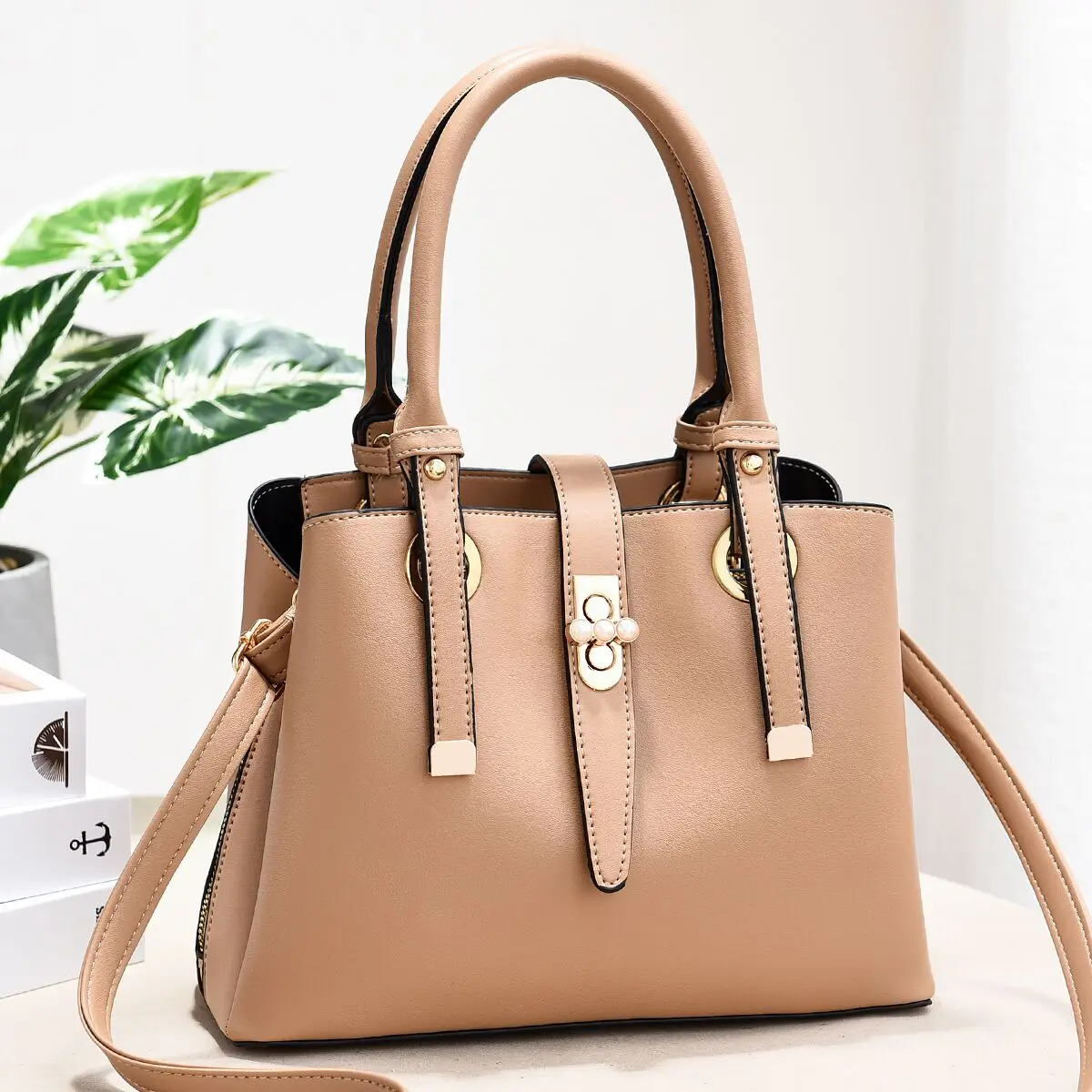 

New Arrival 2021 Designer New Fashion Custom Logo Pu Leather Large Capacity Trendy Tote Bag, 6 colors