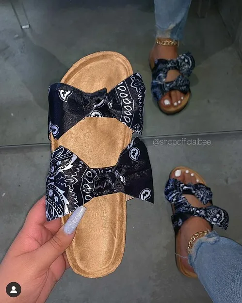 

Wholesale In Stock Fashion Summer Slides Slippers Black Silk Cloth Bowknot Bandana Sandals Women