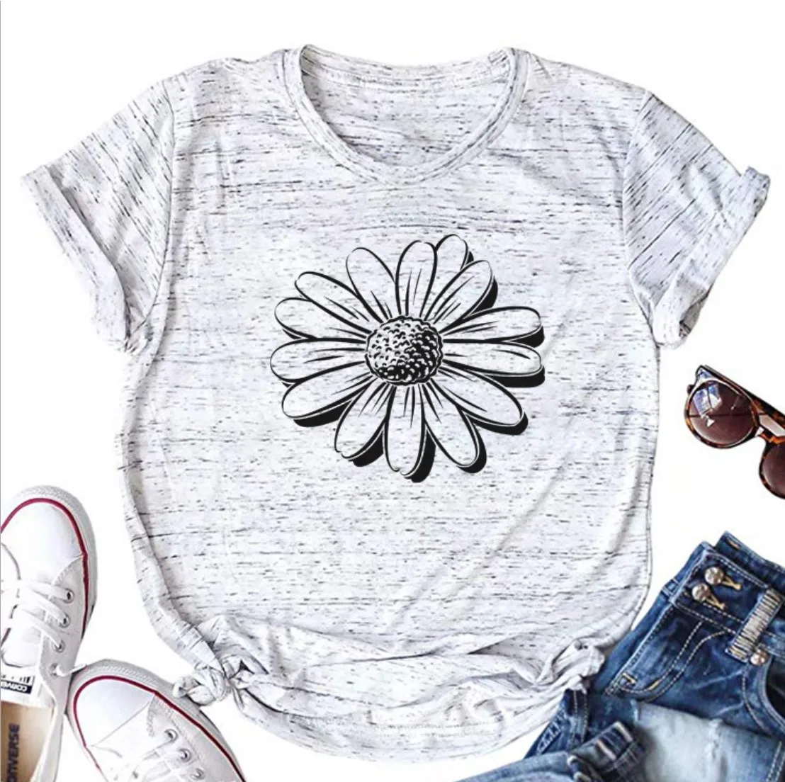 

2021 Simple Sunflower Printed O-neck T Shirt