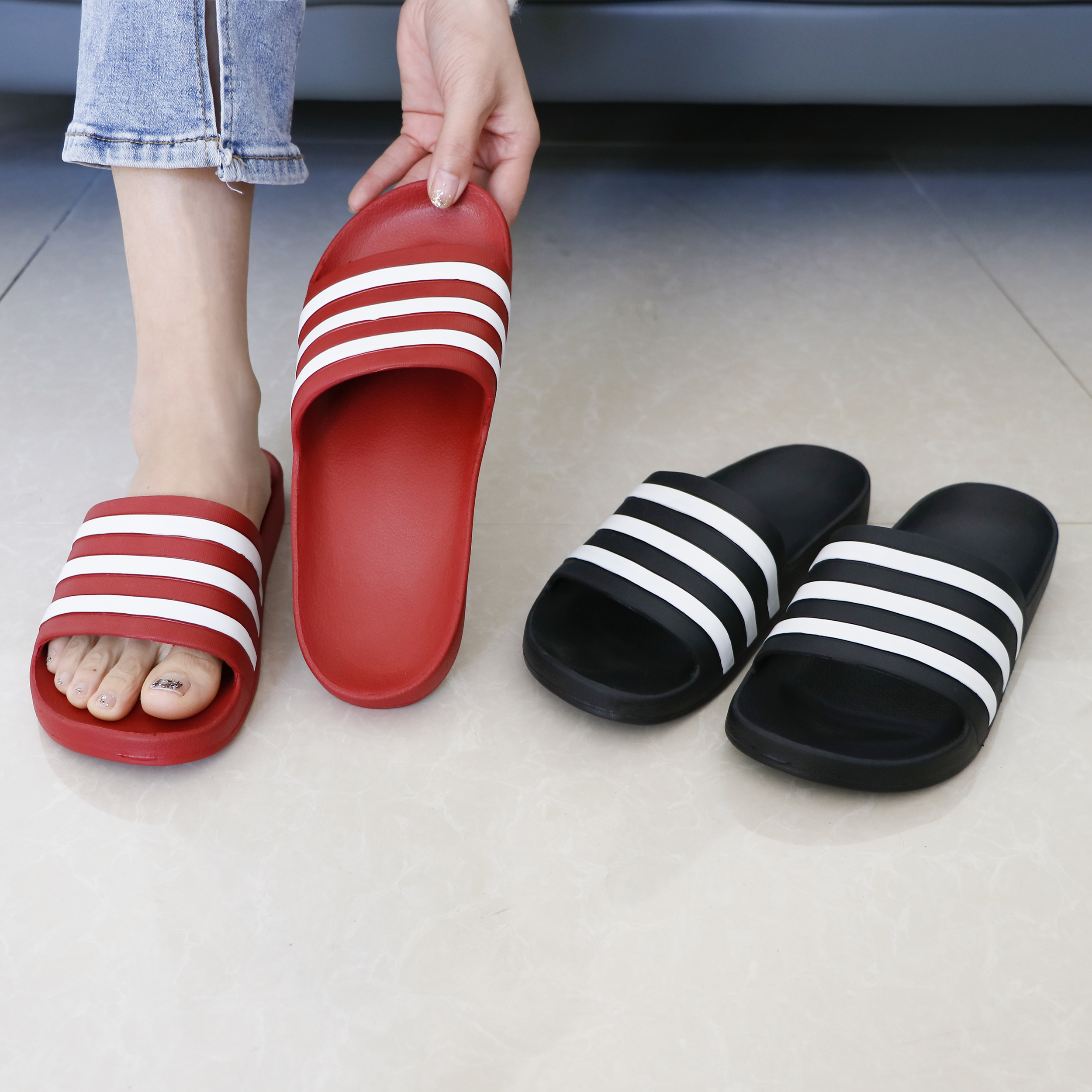 

China Manufacturer Custom Cheap Bath Beach Couple Slides Slippers Summer PVC Outdoor Women Men Sandals Slides, Customized color