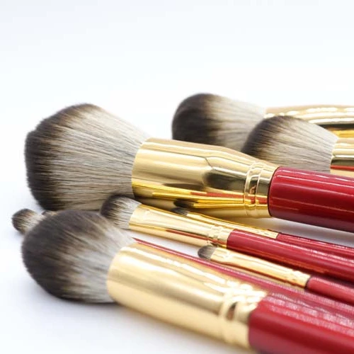 

2021 Easy makeup similar to snow fox fur professional makeup brush set, Red