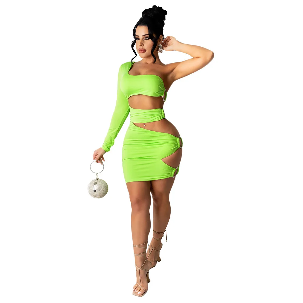 

2021 New Arrival HOT ITEMS Women sexy one shoulder fashion knee length ladies casual dresses