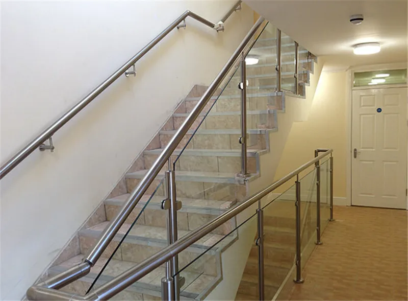 Customized Metal Indoor Railing Tempered Glass Stair Railing For Home Use