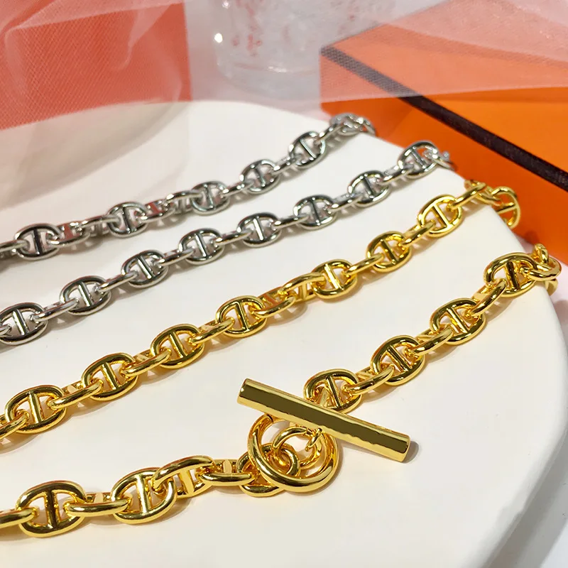 

Fashionable gold plated copper classic buckle necklace, simple chain, versatile accessories, Picture