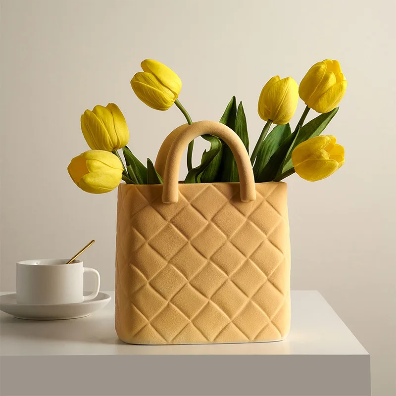 

Nordic Creative Light Luxury Net Red Living Room Table Ceramic Morandi Color Handbag Vase