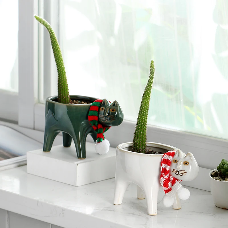 

Amazon hot sale Mini Nordic Modern Style Christmas Succulent Cactus Garden Cat Ceramic Flower Pot with Free Gift Scarf