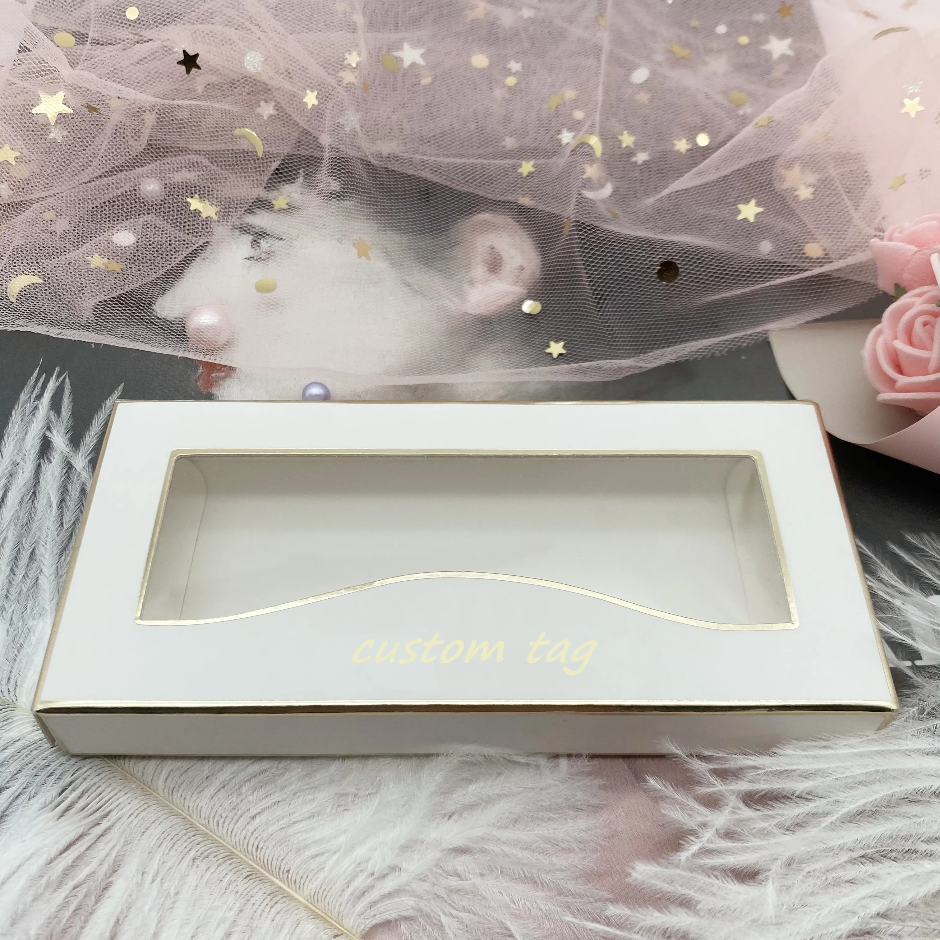 

white paper window holographic logo custom lash box