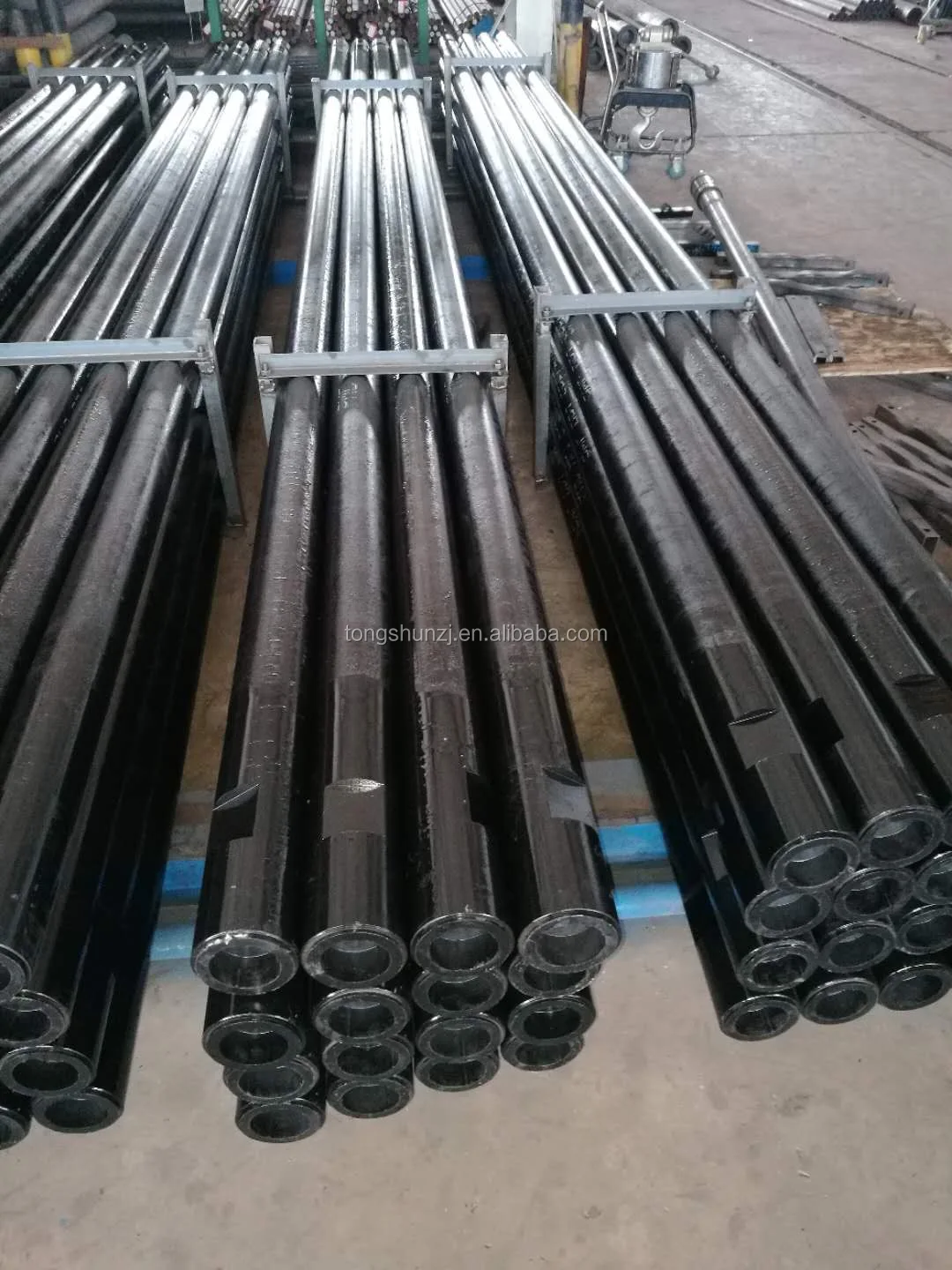 oil drill pipe.JPG