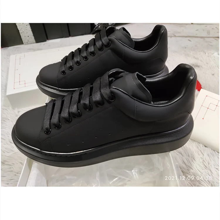 

Original Alexander MC Black Muffin Thick Soled Raised Running Walking Style Men Casual Shoes with Box, Customized color