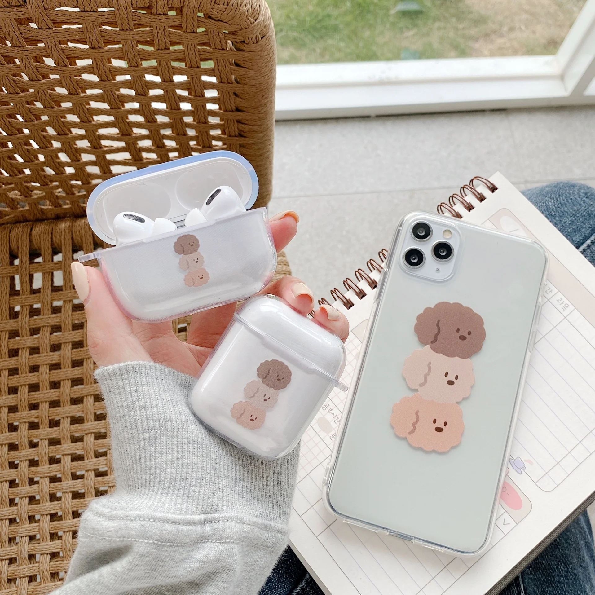 

Cute Protective Cover For Iphone XR/11/XS 8 plus Phone Case For Airpods pro Phone Accessories Earphone Case