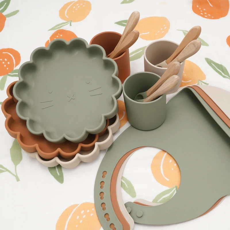 

Factory Directe Integration Design Child Training Plate Lion Non-Slip Silicone Tableware Baby Sucker Bowl, Customized color