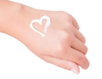 Hot Sale Cosmetics Grade Urea Used In hand cream face cream