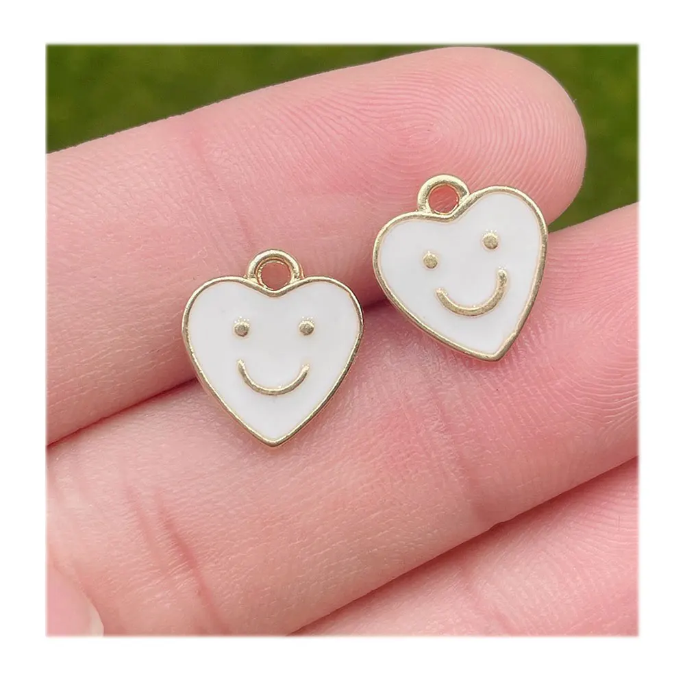 

100Pcs/Lot Happy Face Heart Enamel Gold Plated Pendants Dangles For Necklace Bracelet Jewelry Making DIY Craft Accessories