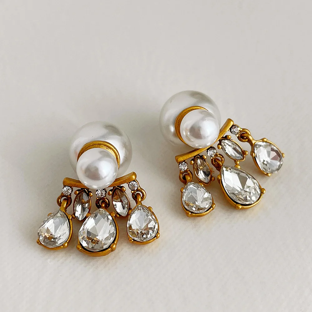 

Vershal A4-372 2022 New Style French Retro Earrings Simple Distressed Metal Rhinestone Pendant Pearl Stud Earrings For Women, Gold