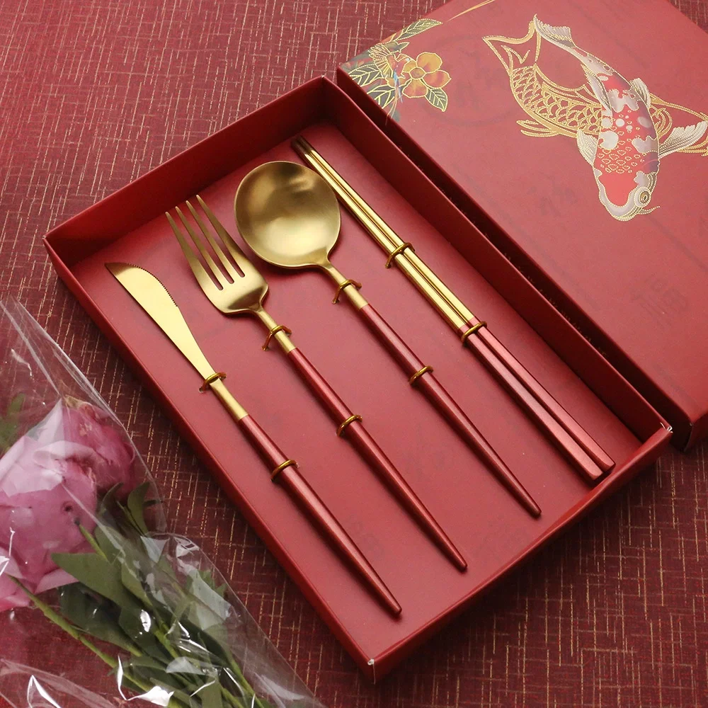 

Portuguese knife fork and spoon wedding cutlery gift Red-gold 304 stainless steel cutlery set Royal tableware, Red gold,red sliver