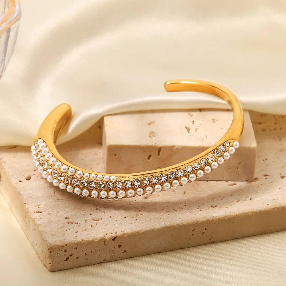 

Fashionable New Titanium Steel Bracelet 18K Gold-plated Multi-layer Zircon Pearl Bracelet Trend Women's Jewelry