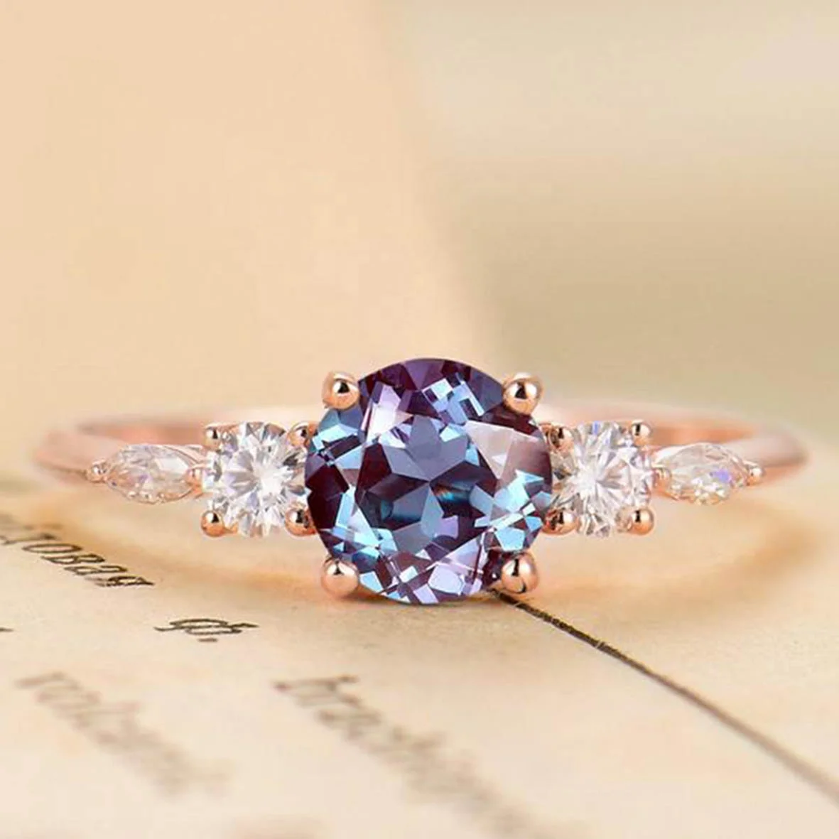 

Hot Selling Round cut rose gold ring Lab Alexandrite engagement ring