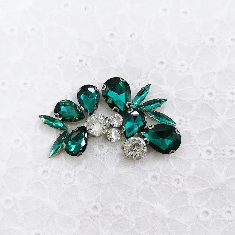 

Iron 3d Glass On Beaded Crystal Heat Transfer Designs Applique Hot Fix Whole Sale For Bag Decoration Rhinestone Patch, Mix color