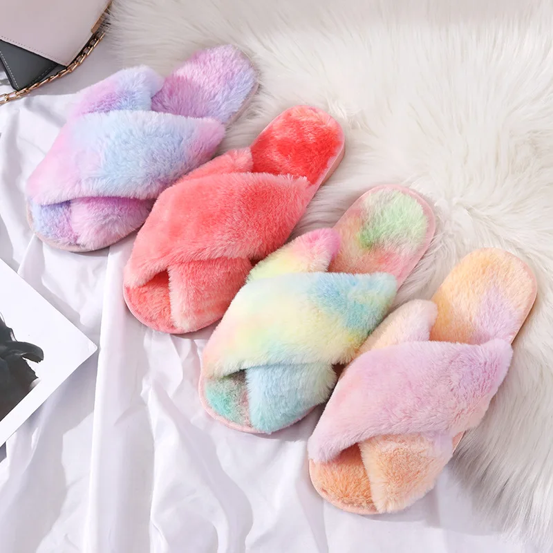 

Wholesale winter fashion fluffy fur women slippers for home 2021 fluff yeah bedroom house slippers plush custom
