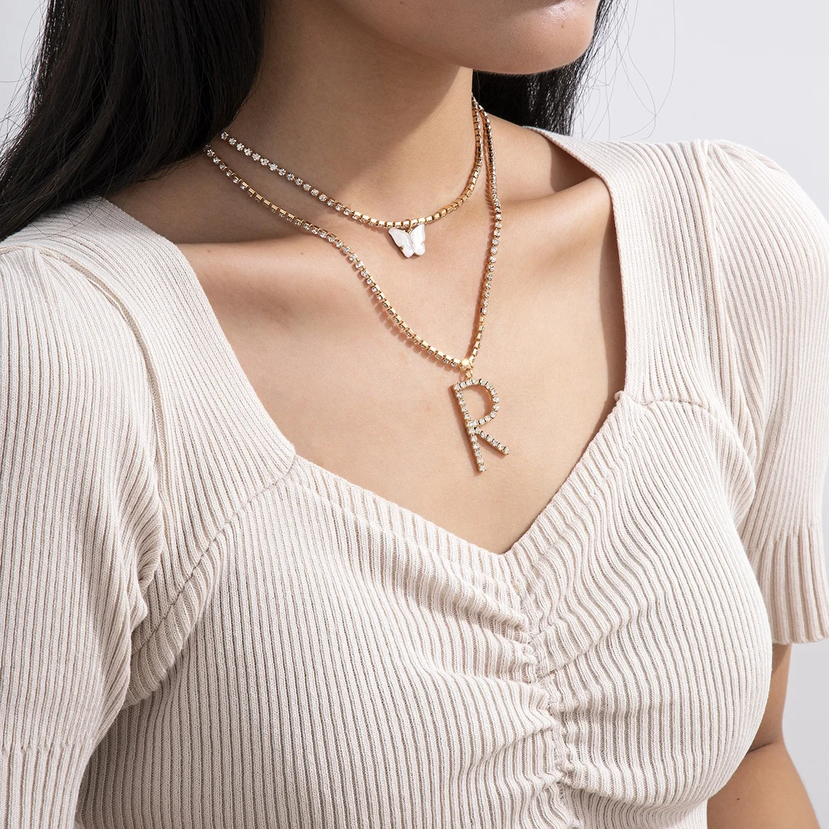 

Vintage Rhinestone Acrylic Butterfly & Letter R Charm Choker Necklace Multi Layered Pendant Necklace Set for Women Girl Jewelry, Picture shows