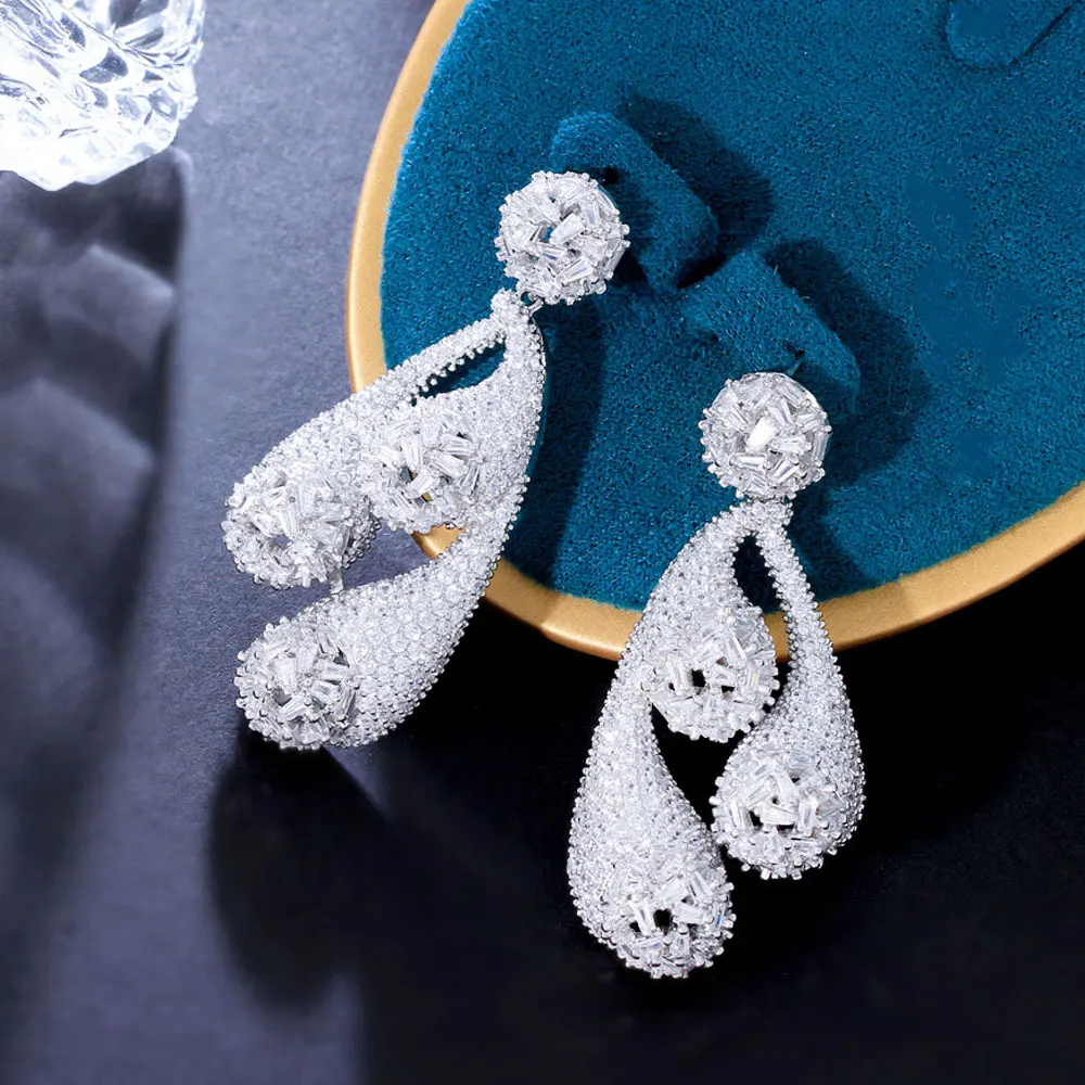 Micro Pave Cubic Zirconia Stone Symmetrical Round Ball Claw Bride Statement Long Dangle Earring for Women Wedding Luxury Jewelry