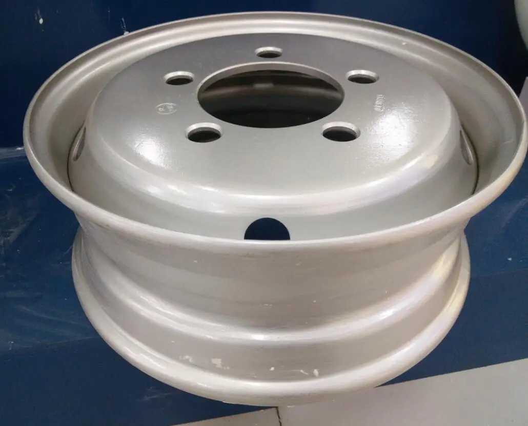 17.5x6.00 steel wheel 1.jpg