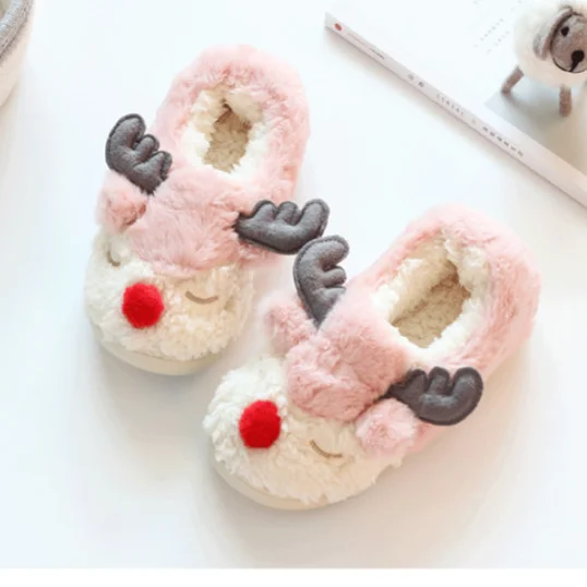 

wholesale House Autumn And Winter Comfortable Cotton Cartoon Plush Toy dear Women Slippers, Grey