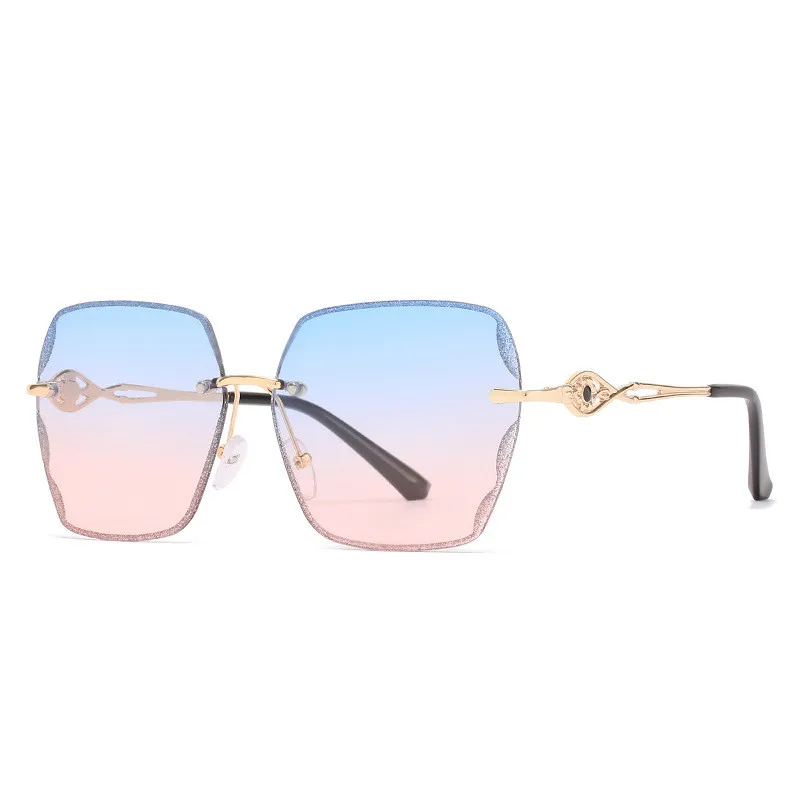 

Wholesale Square Ladies Custom Logo Heart High Quality for Women China Sunglasses