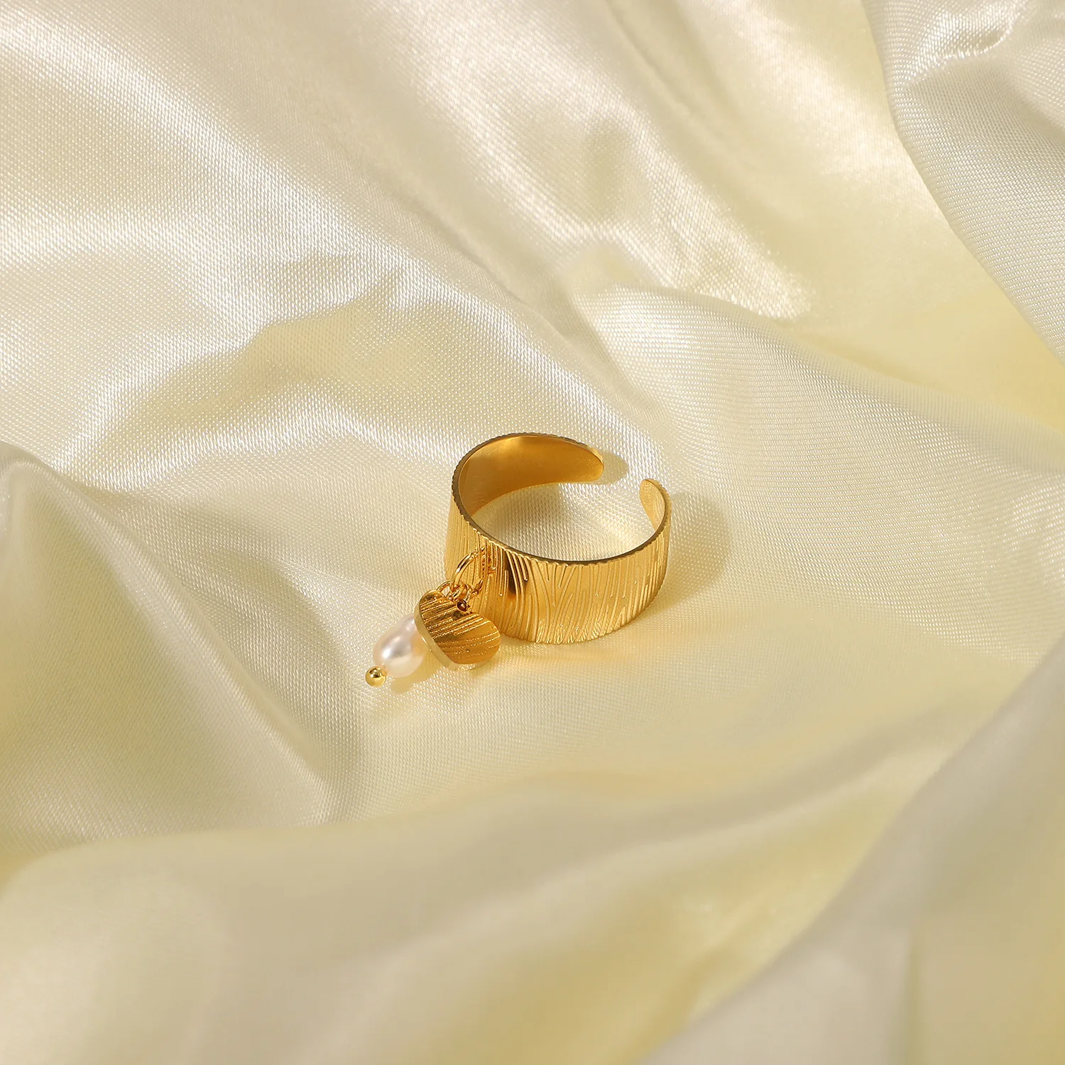 

Hypoallergenic jewelry Stainless Steel Open Ring Vintage Heart Pearl Gold Plated Adjustable Ring For Women, Gold plated, silver, rose gold