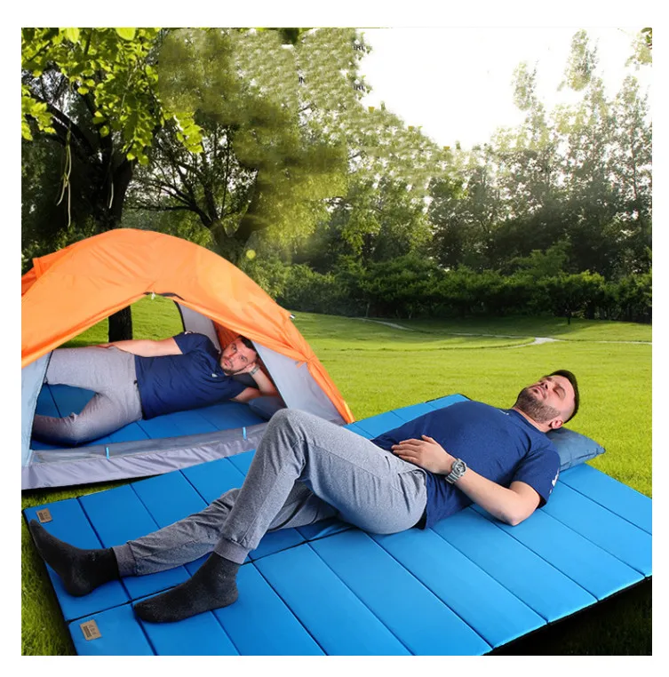 

Waterproof beach mat Durable Camping Mat Traveling and Hiking Air Mattress-Camp Sleep pad