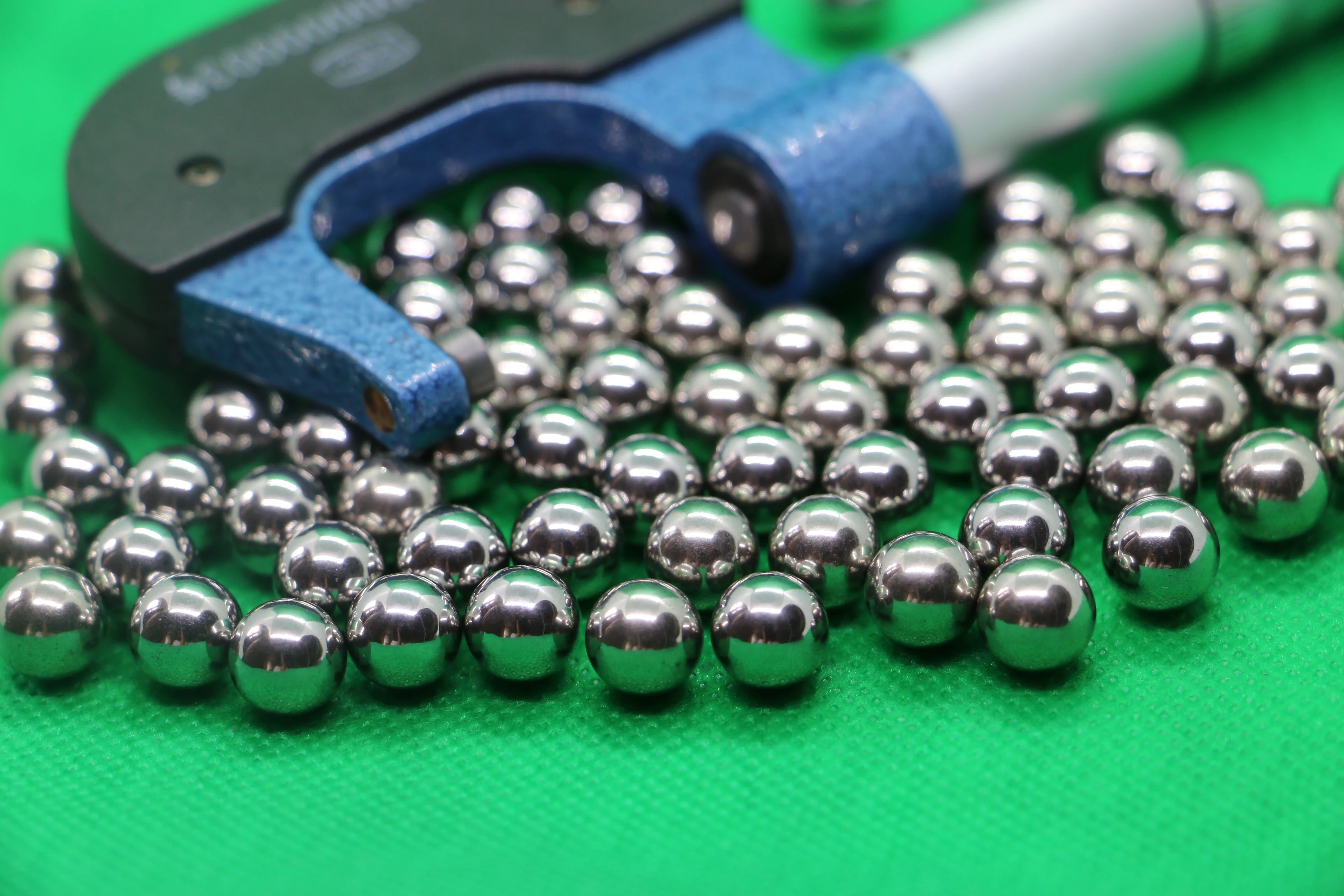 1mm 2mm 3mm 5mm 4mm 6mm 4.5mm 8mm 9mm Aisi 304 316 440 420 Stainless