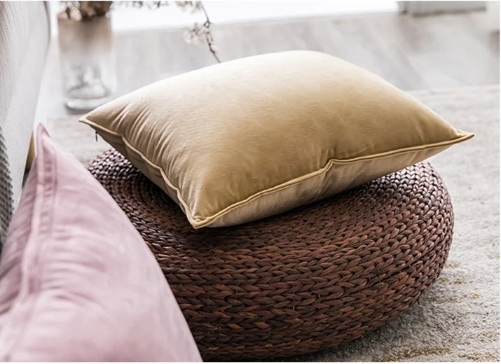 Wholesale Sofa Elegant Warm Velvet Edge Throw Pillow with Cushion Case details