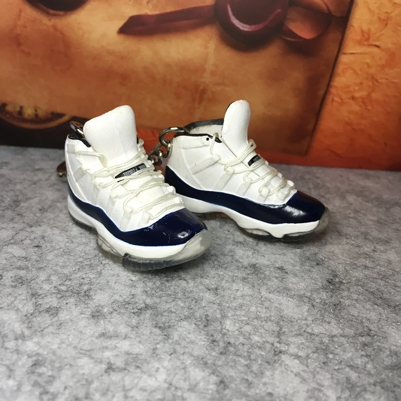 

Wholesales cheap custom 3d soft pvc sneaker mini shoe keychain