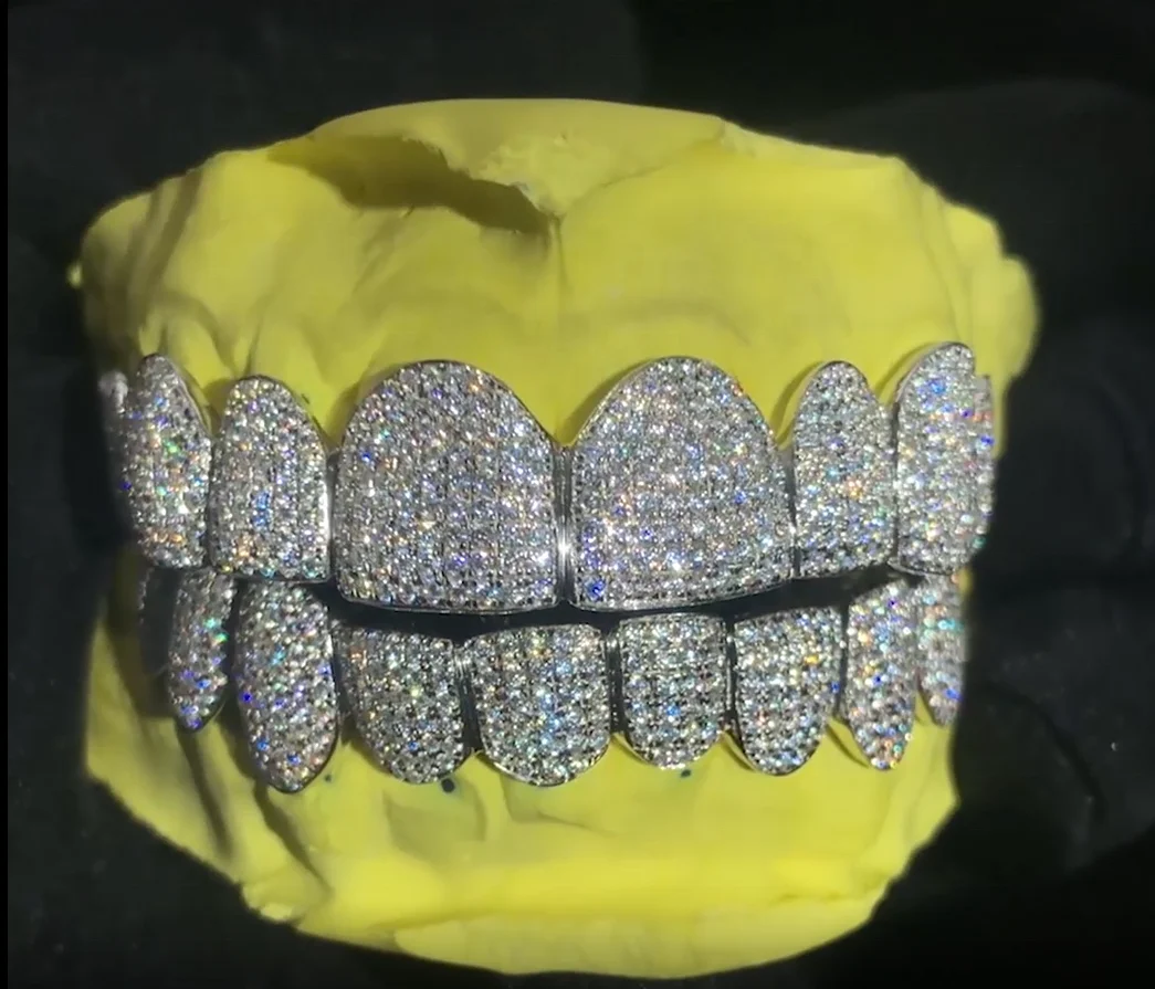 

Messi gems Custom Girls Men 925 Sterling Silver Gold Diamond Teeth Iced Out Moissanite Grillz