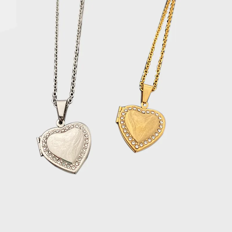 

18K Gold Plated Stainless Steel Frame Blank Locket Jewelry Custom Logo Heart Lock Photo Locket Pendant Necklace for Women's Gift