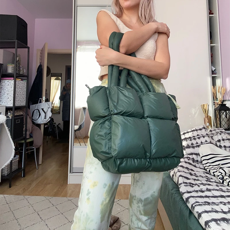 

Hot sale Designer Luxury Nylon Down Cotton Padded waterproof Large Puffer square quilted casual tote bags women hand bags, Green,orange,red,white,gray,black