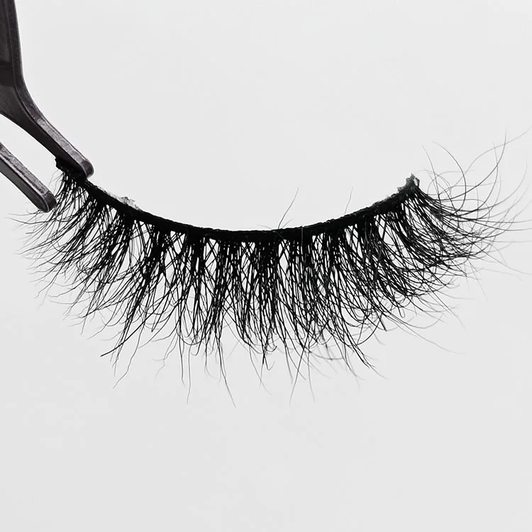 

3D Natural False Eyelashes Wispy Lightweight Reusable Lasting Shape Fluffy 3D mink Eyelashes
