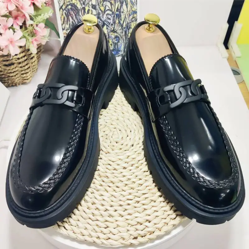 

Size 38-45 Patent Leather Thick Sole Wedding Shoes Comfortable Durable Men Leather Loafers Shoes