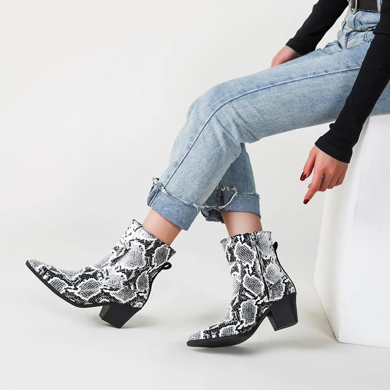 

Autumn Winter Snake Pattern Short Tube Women Boots Outdoor High-heeled Women Wild Fashion Work Boots Pointed Winter Boots Women