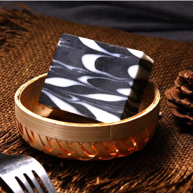 

natural skin whitening bath soap Bamboo charcoal rendering soap