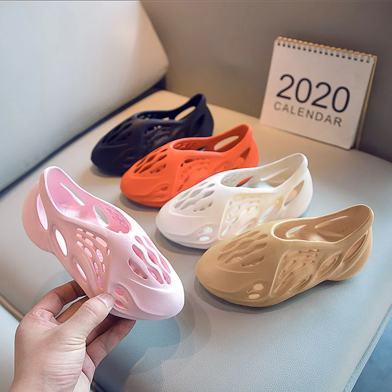 

New Style wholesale Summer kids Fashion Sides Slippers Beach Sandals Jelly Water Shoes Footwear for girls boys