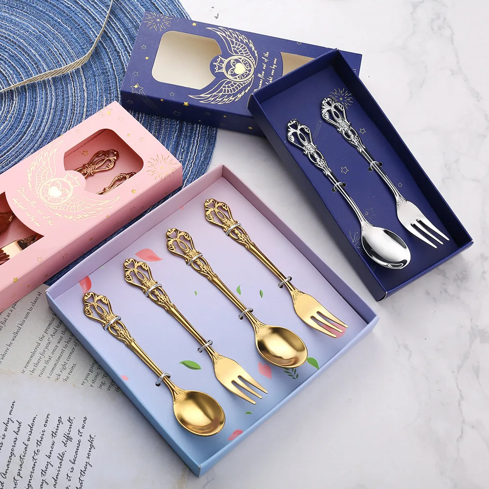 

Vintage wedding giveaway embossed hollow gold-plated coffee spoon, Silver, gold