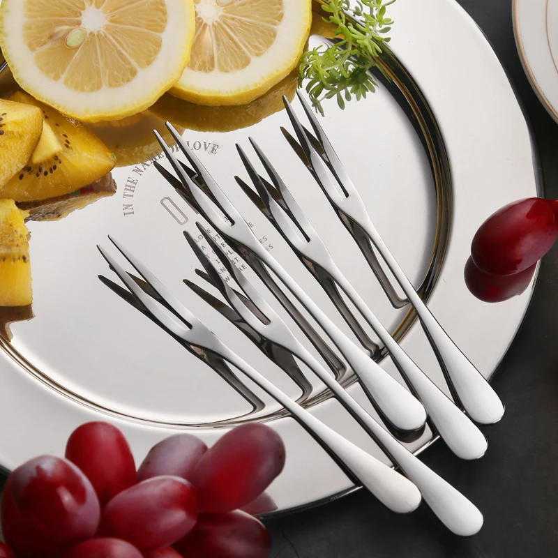 

High Quality Mirror Polished Stainless Steel 304 Fruit Forks, Suitable for Family Hotels and Restaurants., Silver