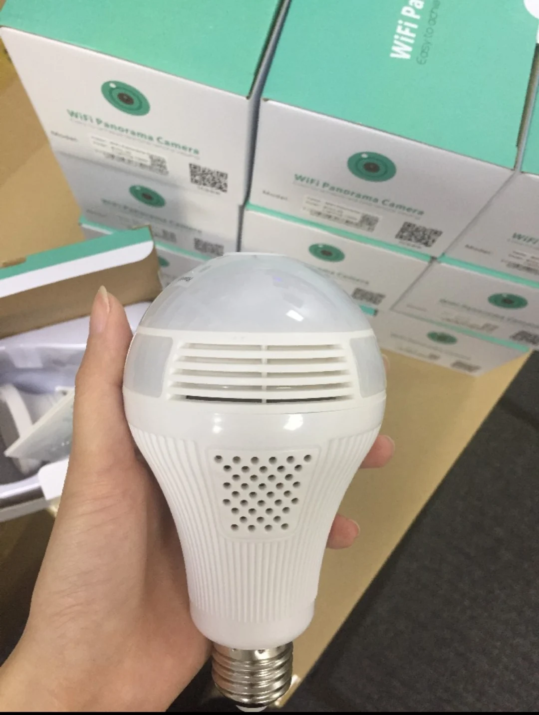 wifi网络夜视智能全景监控无线隐藏式安全灯泡360宽angl wifi灯泡摄像