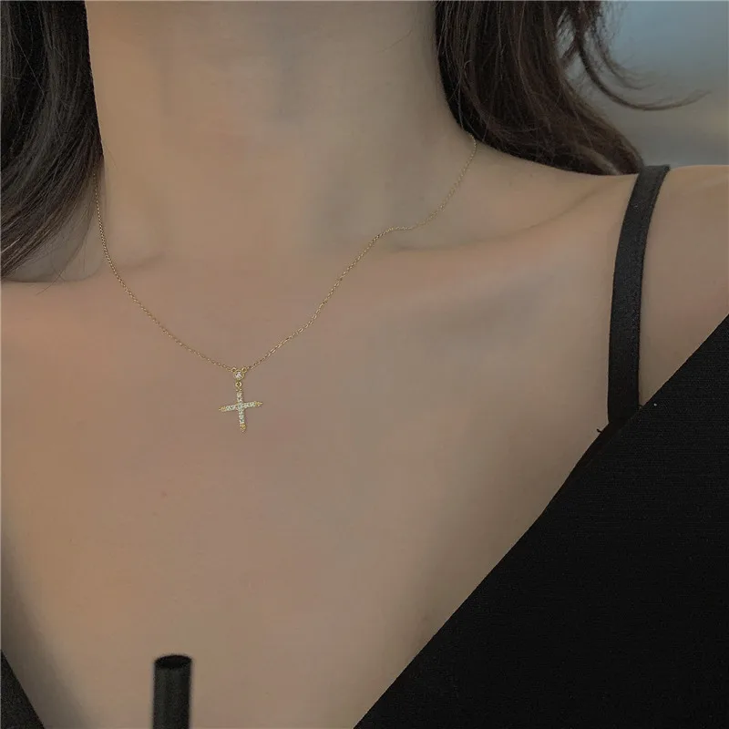 

Fashion Delicate Jewelry AAA Zircon 925 Sterling Silver Material Iced Out CZ Cross Pendants Necklace Chain 18K Gold, Golden